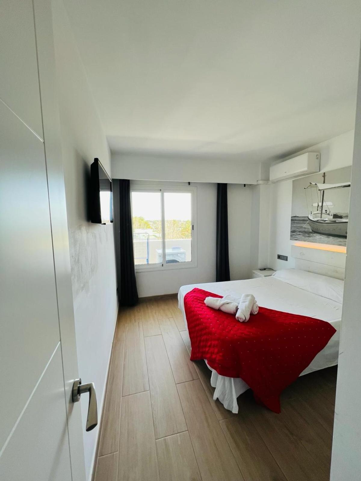 Bright Apartment In Puerto Alcudia Port de Alcudia  Luaran gambar
