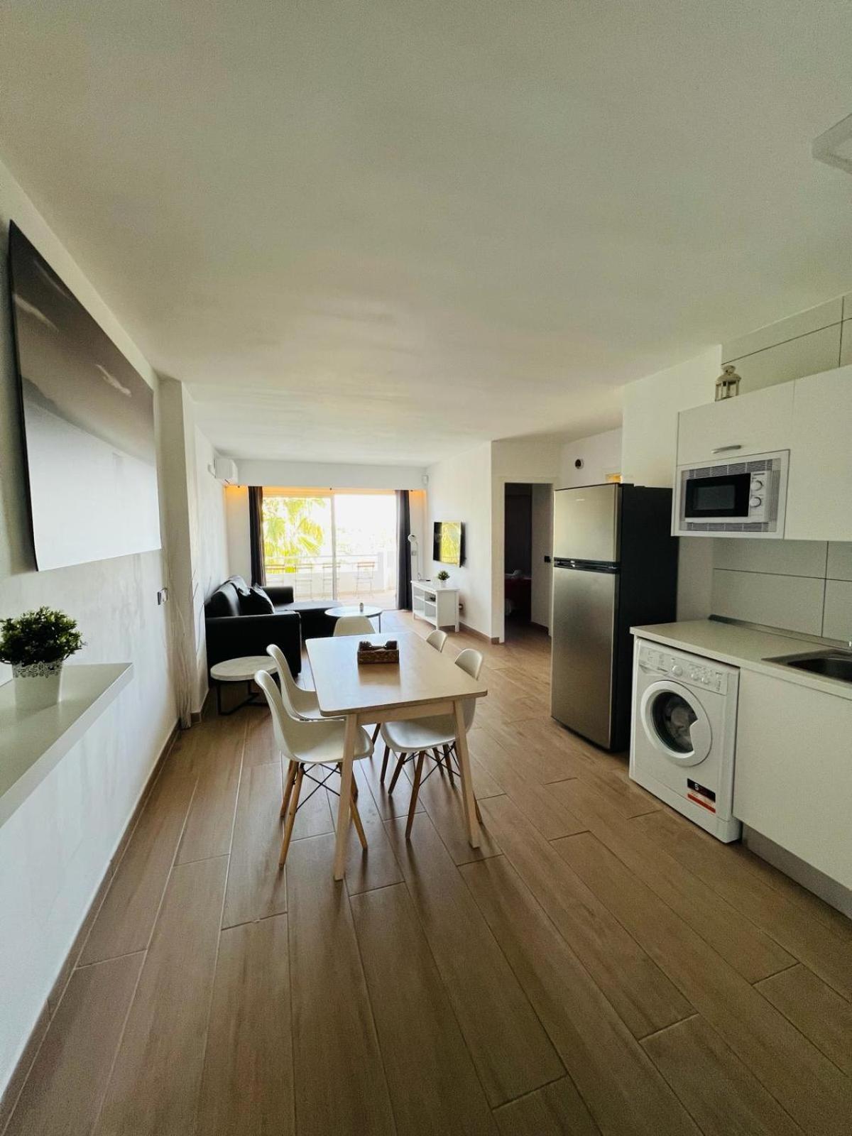 Bright Apartment In Puerto Alcudia Port de Alcudia  Luaran gambar